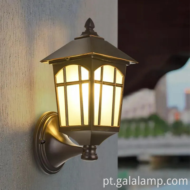 Lâmpada de parede LED à prova d'água ao ar livre elegante para corredores